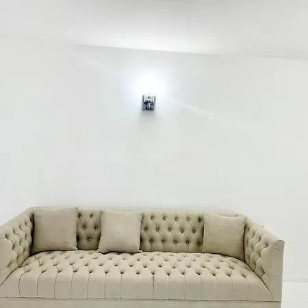 Apartment Train Station Centre Style Flat Leeds (West Yorkshire)